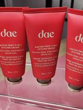 dae Cactus Fruit 3-in-1 Styling Cream - Red